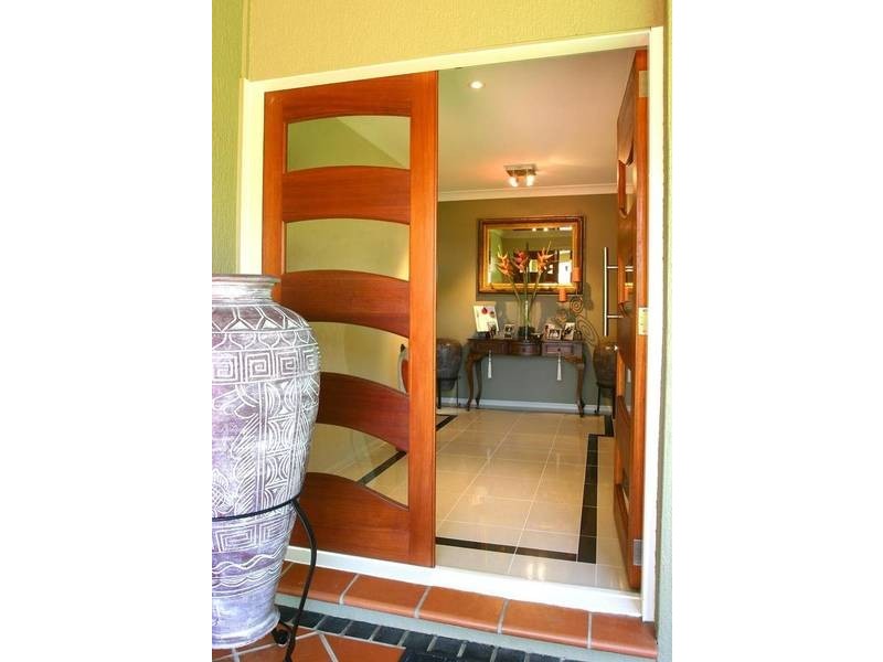 105 Pebble Beach Drive, Runaway Bay QLD 4216