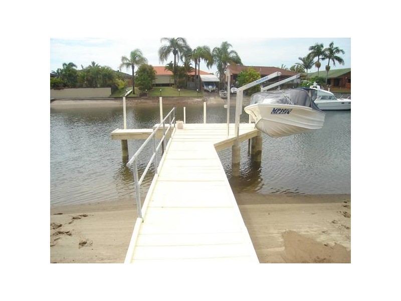 Paradise Point QLD 4216