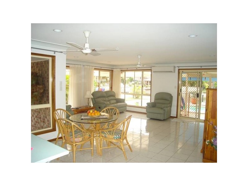 Paradise Point QLD 4216