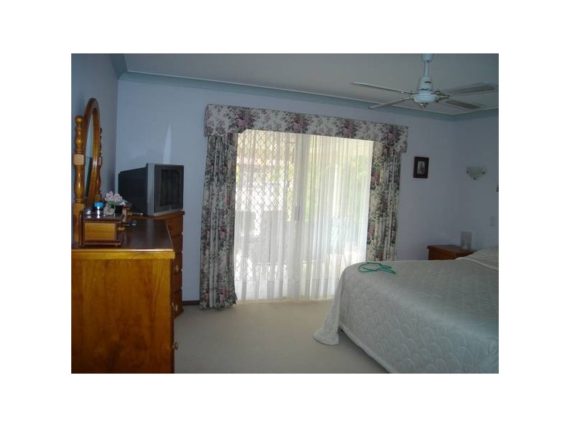 Paradise Point QLD 4216