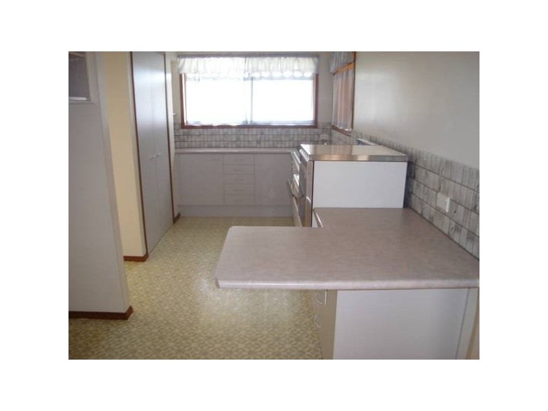 2/36 Killowill Avenue, Paradise Point QLD 4216