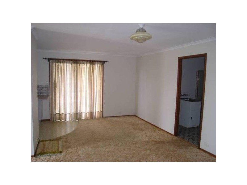 2/36 Killowill Avenue, Paradise Point QLD 4216