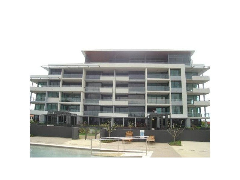 3202/323 Bayview Street, Runaway Bay QLD 4216