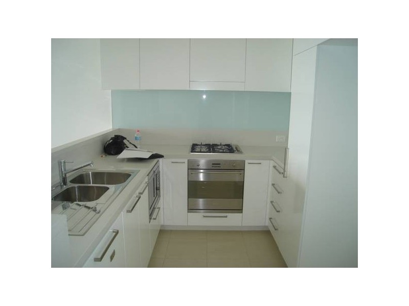3202/323 Bayview Street, Runaway Bay QLD 4216