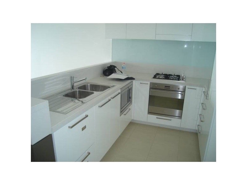 3202/323 Bayview Street, Runaway Bay QLD 4216