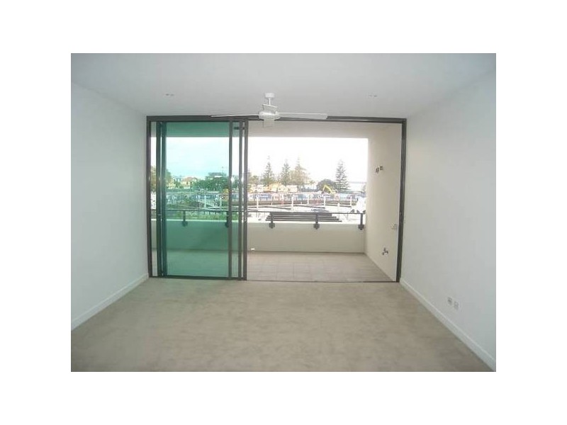 3202/323 Bayview Street, Runaway Bay QLD 4216