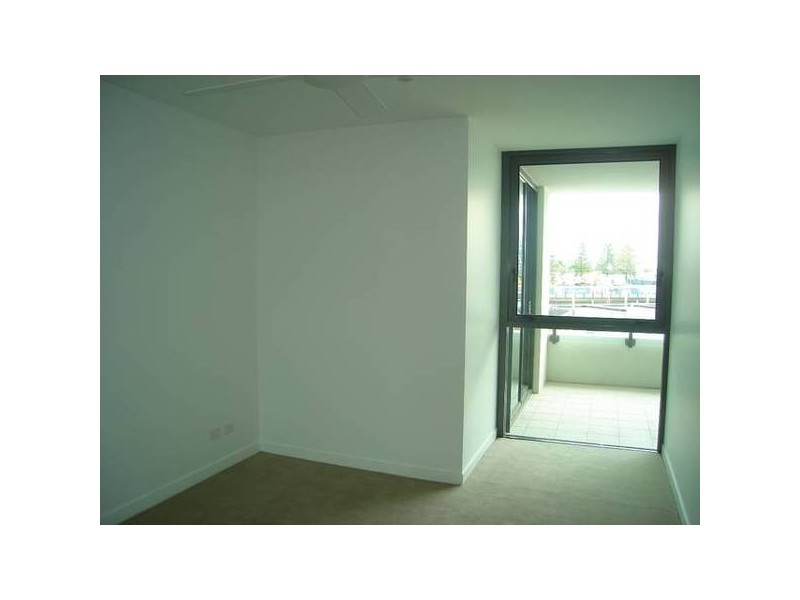 3202/323 Bayview Street, Runaway Bay QLD 4216
