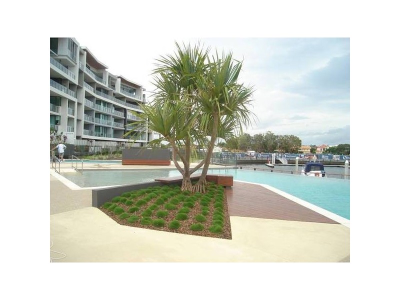 3202/323 Bayview Street, Runaway Bay QLD 4216
