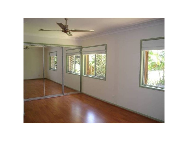 Isle Of Capri QLD 4217