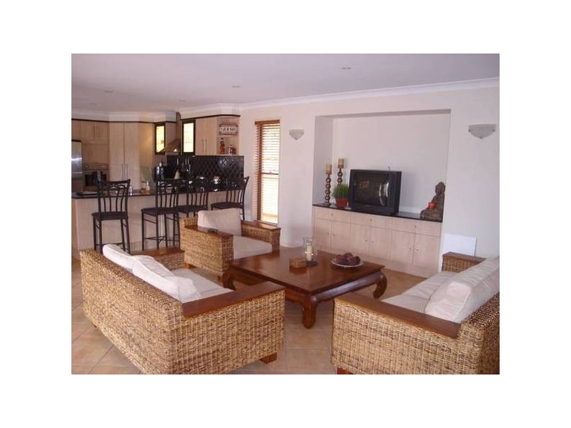 17 Karema Crescent, Runaway Bay QLD 4216