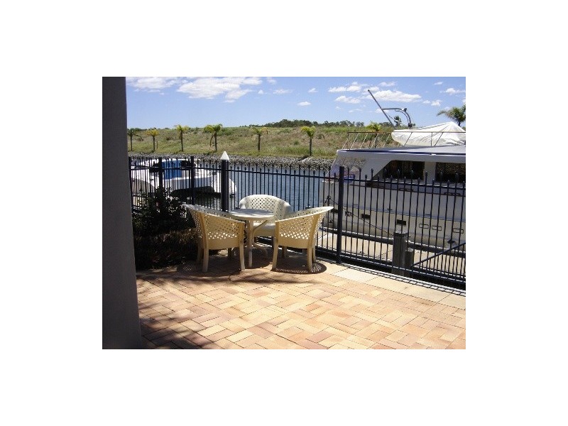 52 John Lund Drive, Hope Island QLD 4212