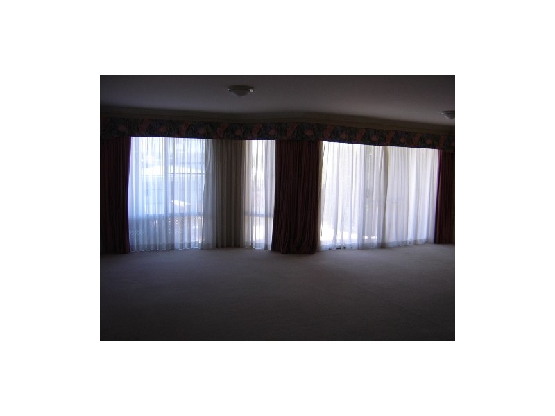 52 John Lund Drive, Hope Island QLD 4212