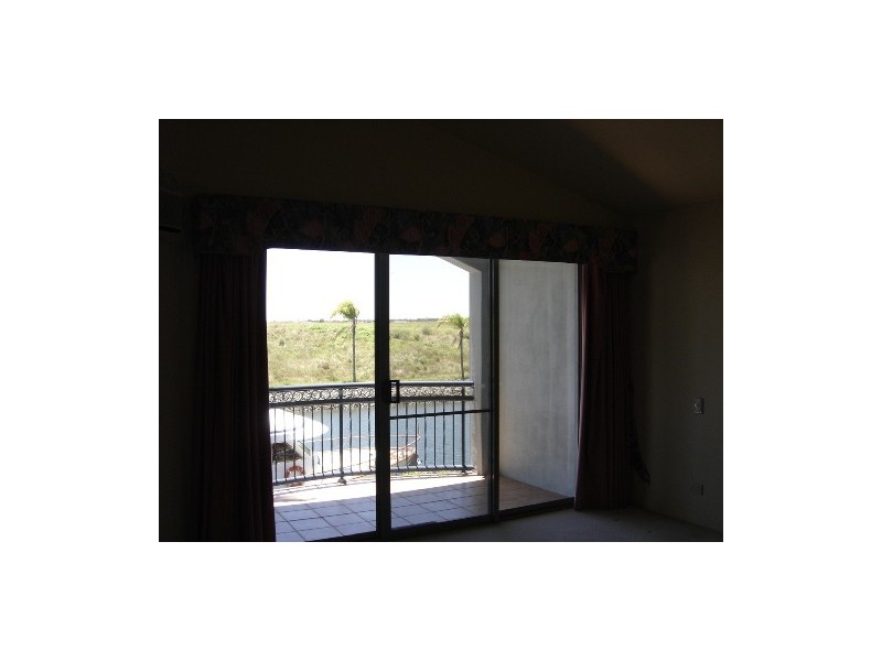 52 John Lund Drive, Hope Island QLD 4212