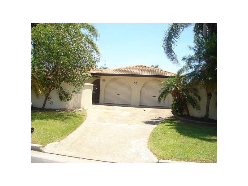 32 O’Grady Drive, Paradise Point QLD 4216