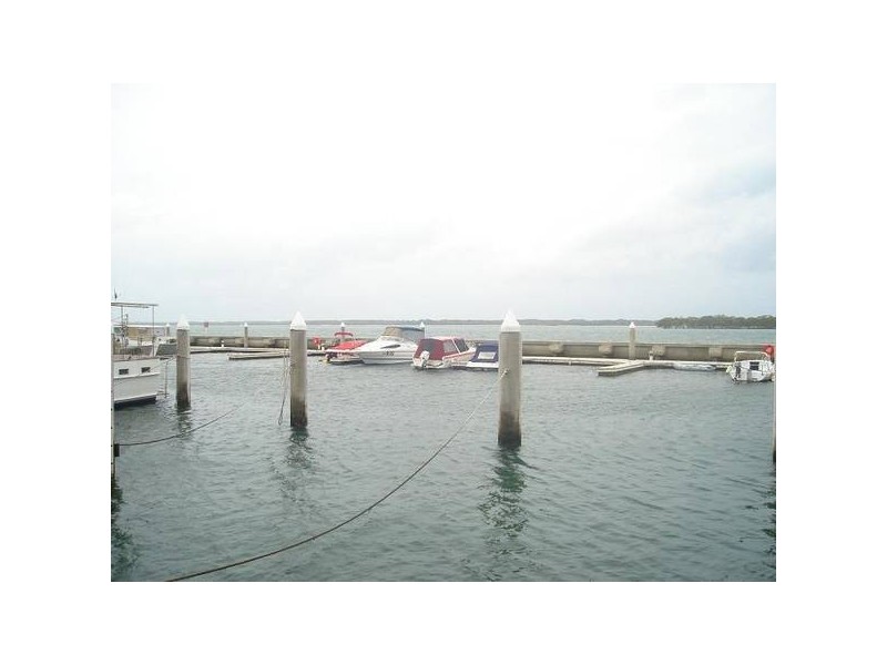 26/3 Marina Crescent, Runaway Bay QLD 4216