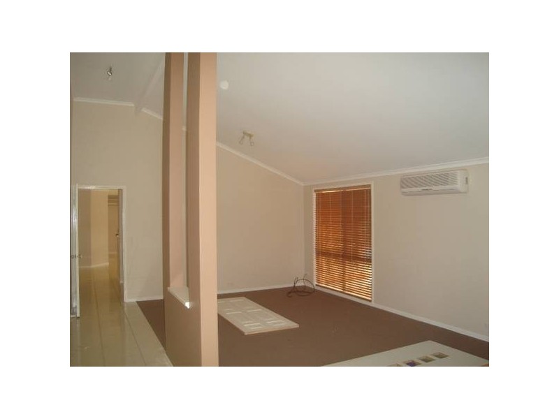 31 Jack Nicklaus Way, Parkwood QLD 4214