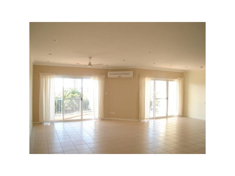 14/9-13 Madang Crescent, Runaway Bay QLD 4216