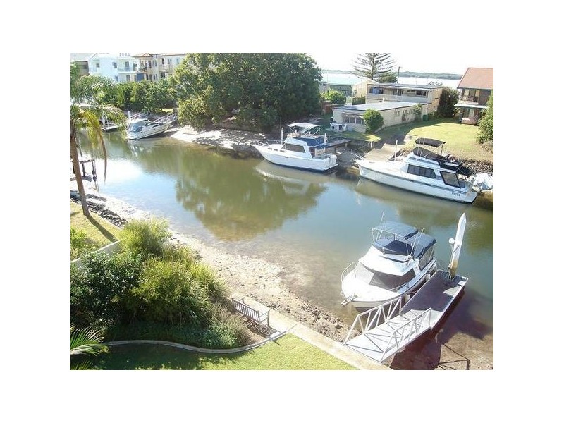 14/9-13 Madang Crescent, Runaway Bay QLD 4216