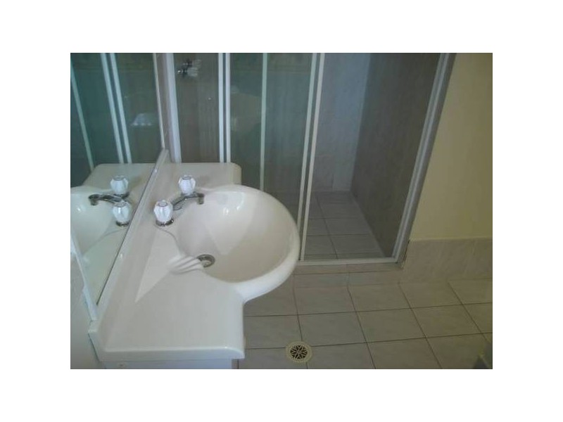 6 Rason Way, Coombabah QLD 4216