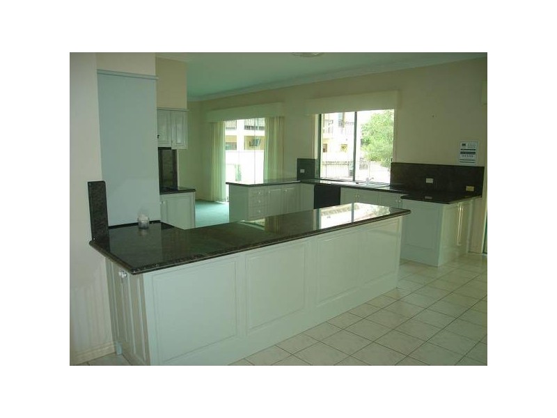 Paradise Waters QLD 4217