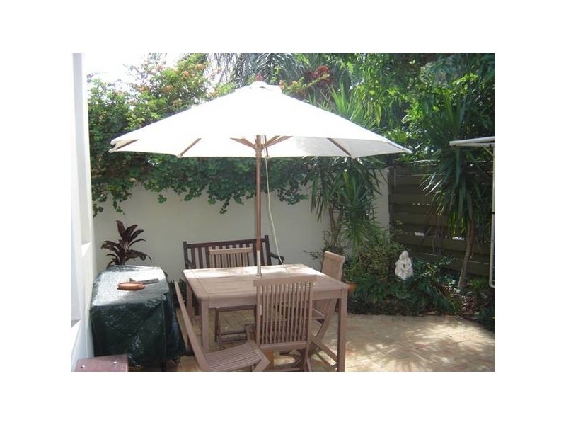 Paradise Point QLD 4216