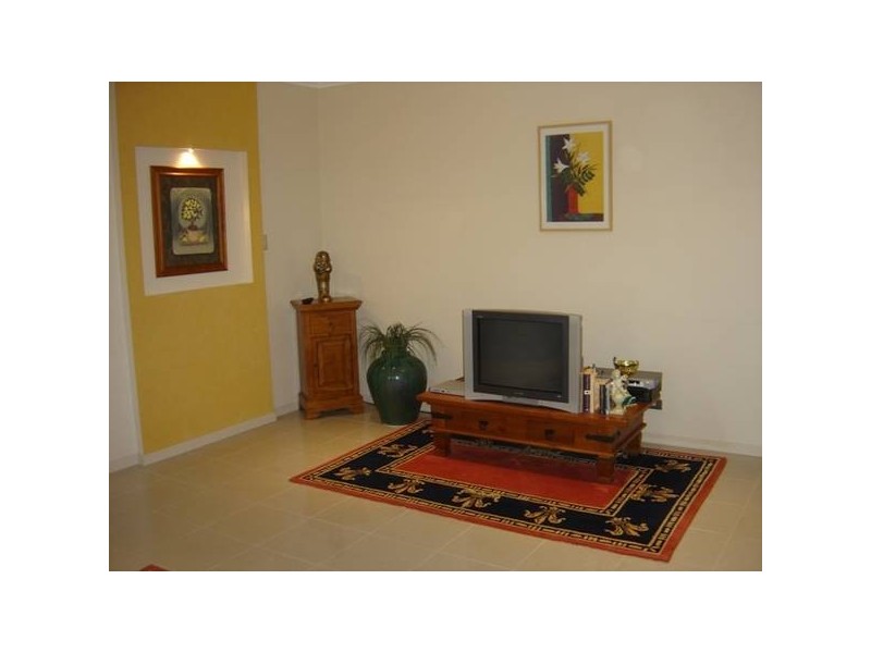 Paradise Point QLD 4216