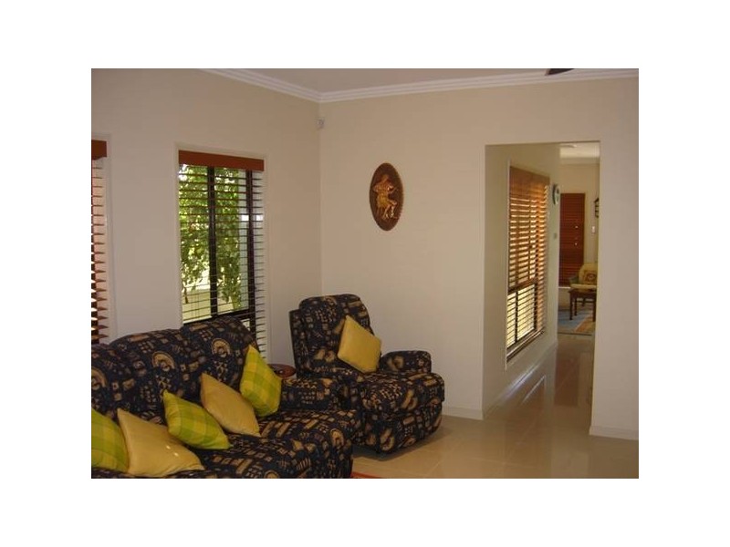 Paradise Point QLD 4216