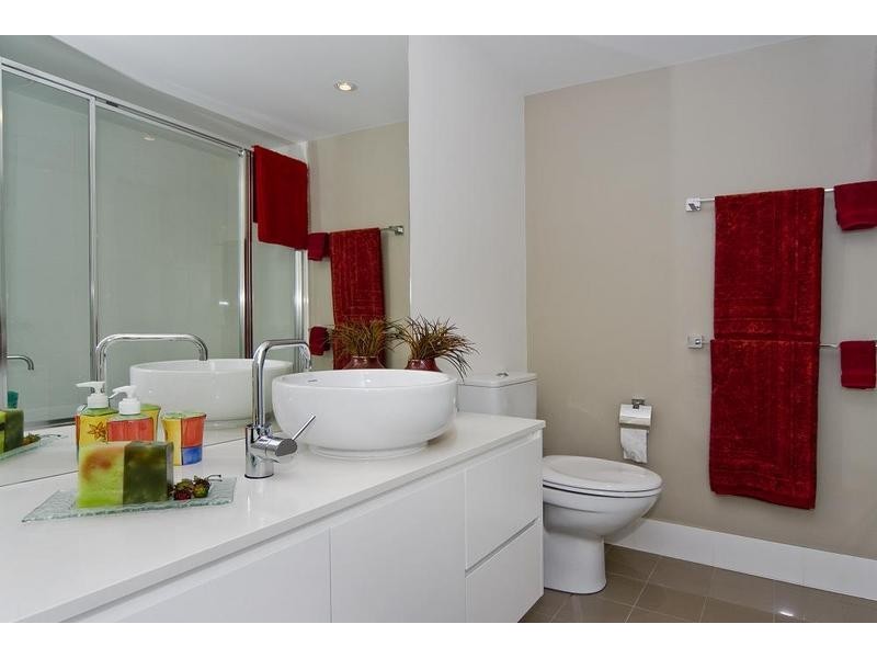 1206/438 Marine Parade, Biggera Waters QLD 4216