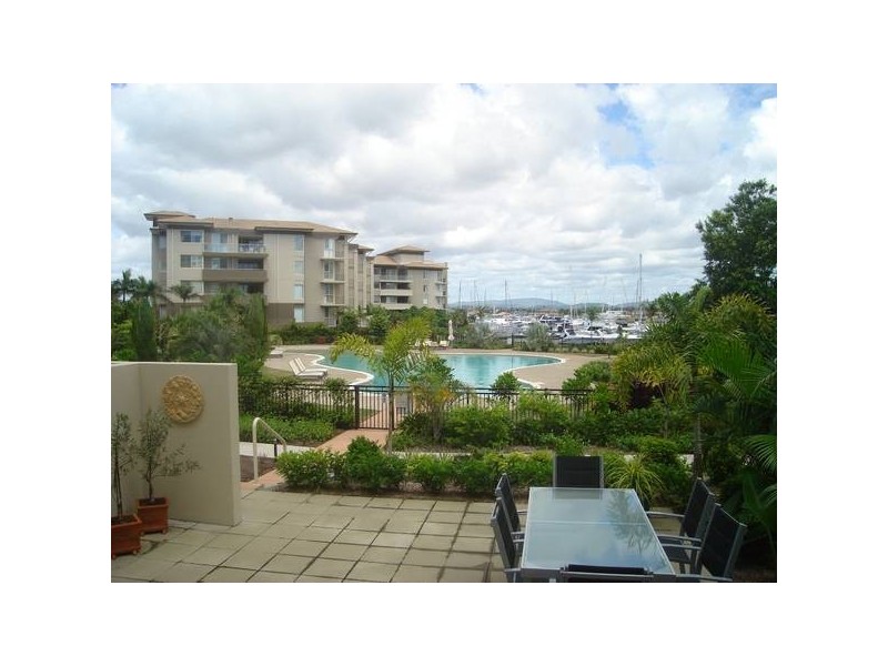 Hope Island QLD 4212