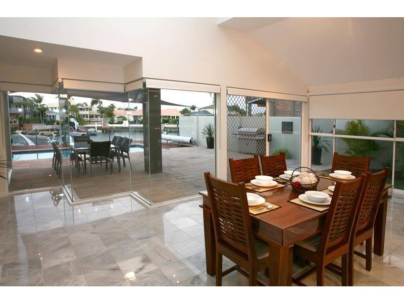 4 LOBSTER POT PLACE, Runaway Bay QLD 4216