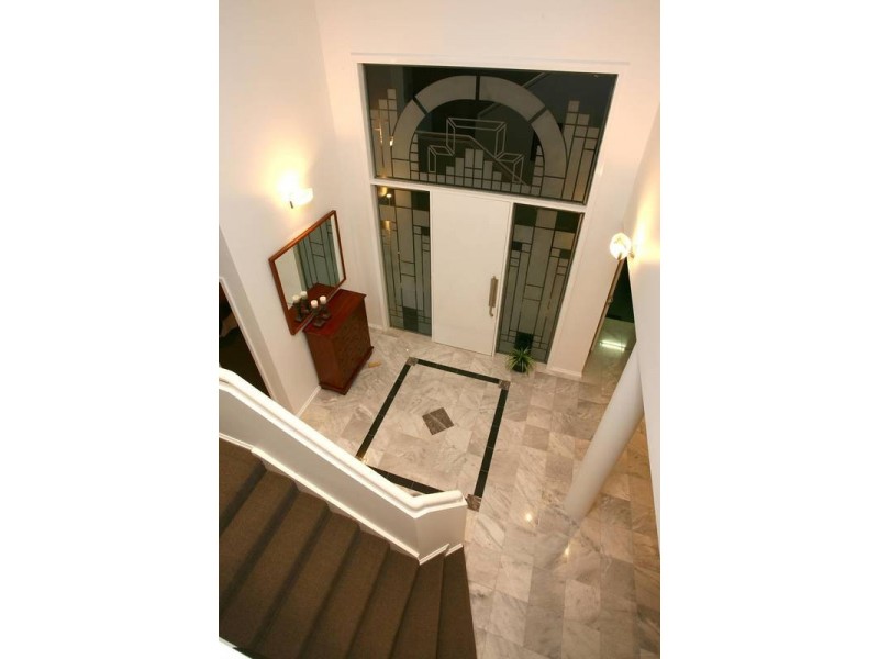 4 LOBSTER POT PLACE, Runaway Bay QLD 4216