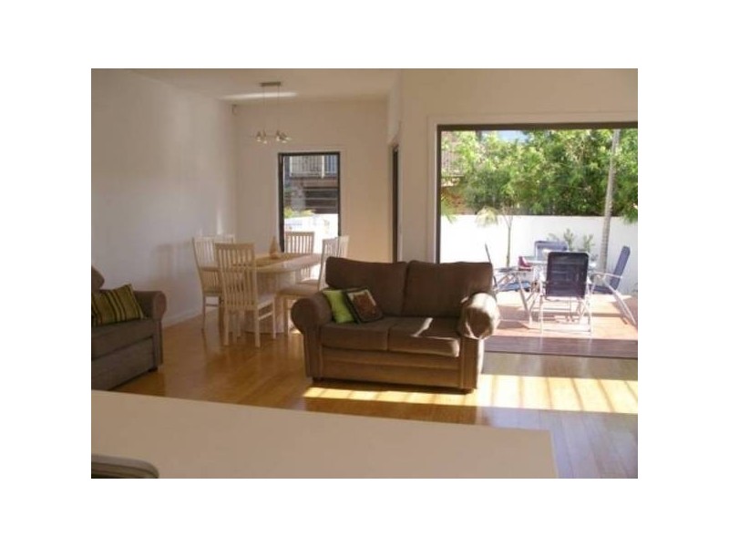 Paradise Point QLD 4216