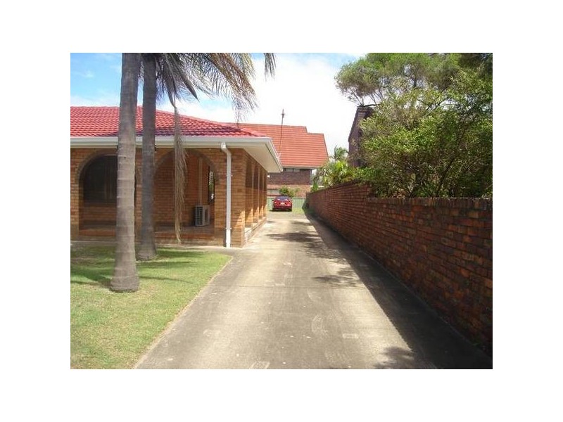 12 Daru Avenue, Runaway Bay QLD 4216