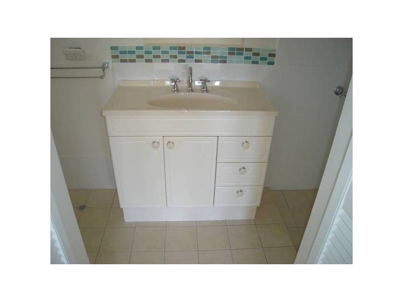 12 Daru Avenue, Runaway Bay QLD 4216