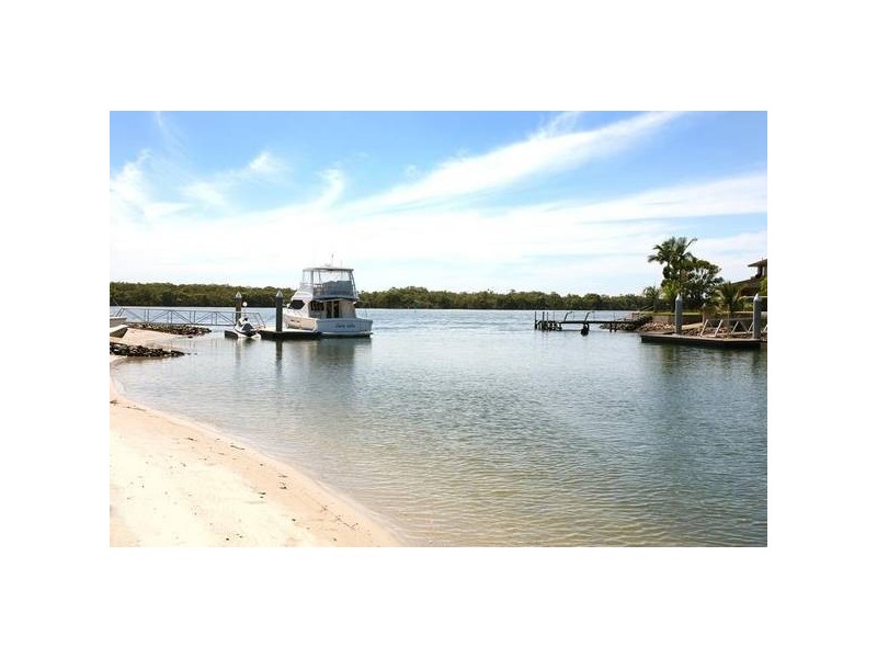 Paradise Point QLD 4216