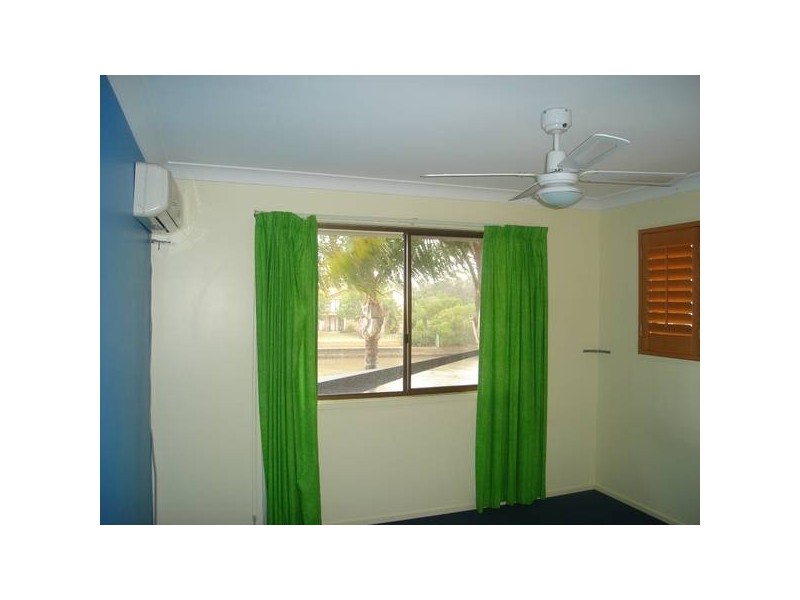 34 Sundance Way, Runaway Bay QLD 4216