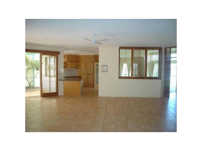 Hope Island QLD 4212