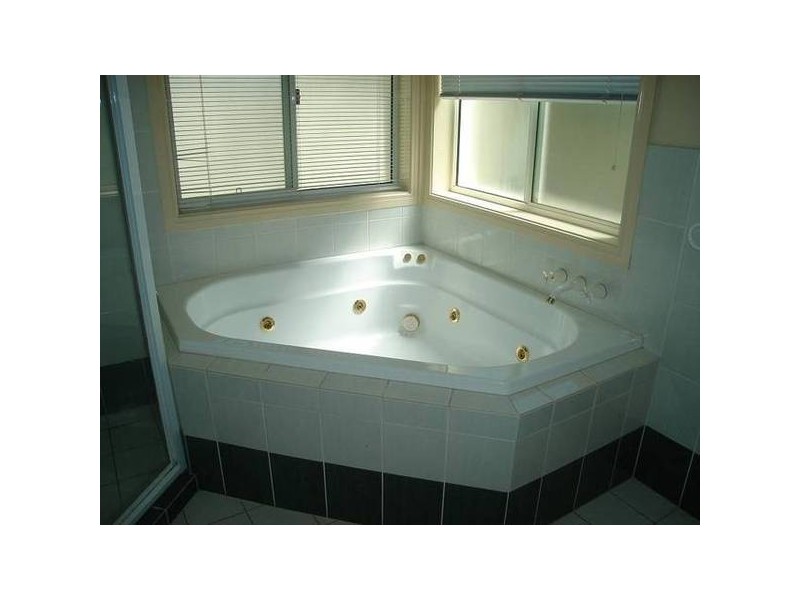 Hope Island QLD 4212