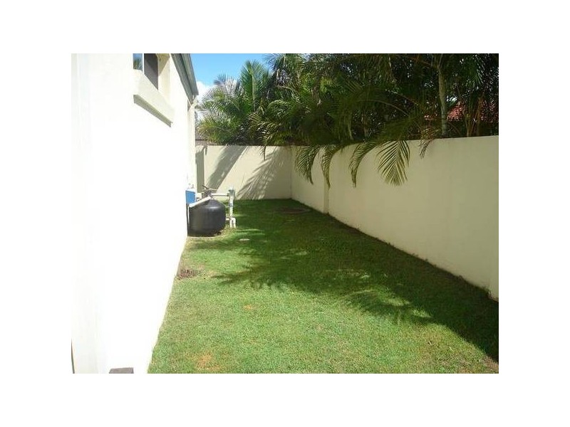 Hope Island QLD 4212