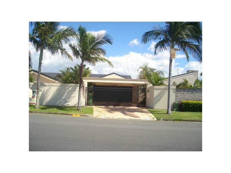 8 Buccaneer Ct, Paradise Waters QLD 4217