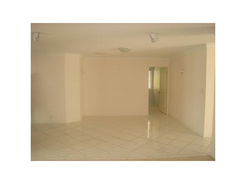 8 Buccaneer Ct, Paradise Waters QLD 4217