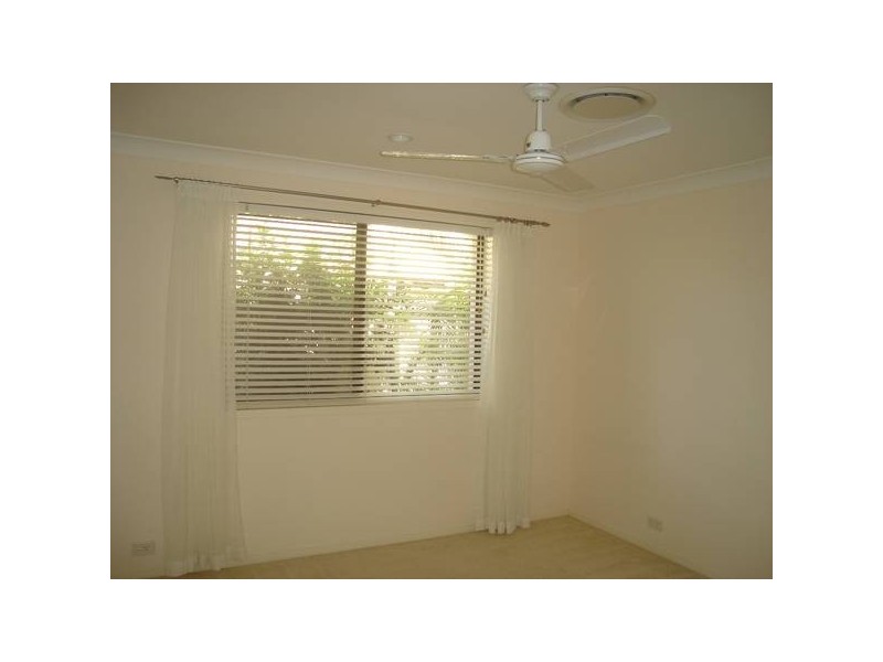 8 Buccaneer Ct, Paradise Waters QLD 4217