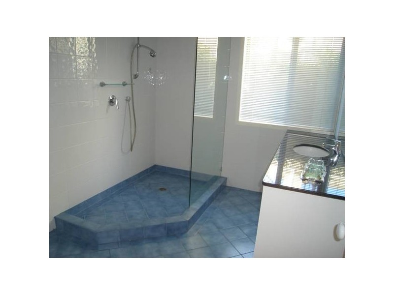 8 Buccaneer Ct, Paradise Waters QLD 4217