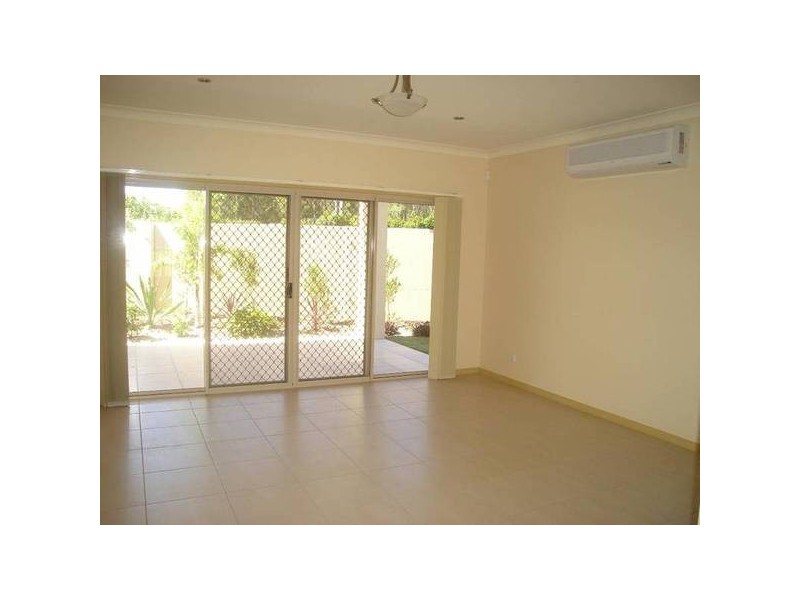 69 East Quay Drive, Biggera Waters QLD 4216