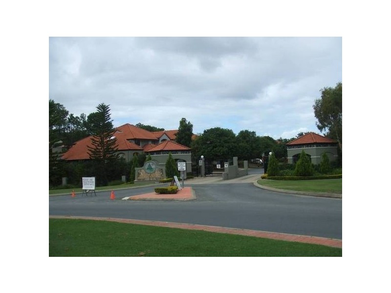 Hope Island QLD 4212