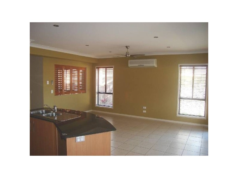 1/9 Jasmine Court, Hollywell QLD 4216