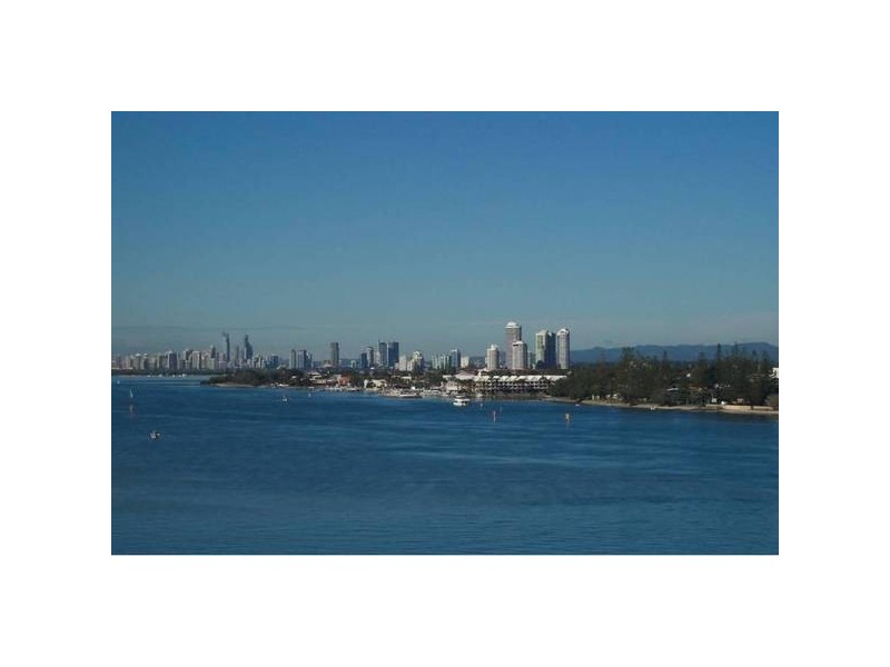 Paradise Point QLD 4216