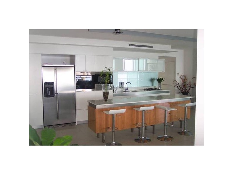 Paradise Point QLD 4216