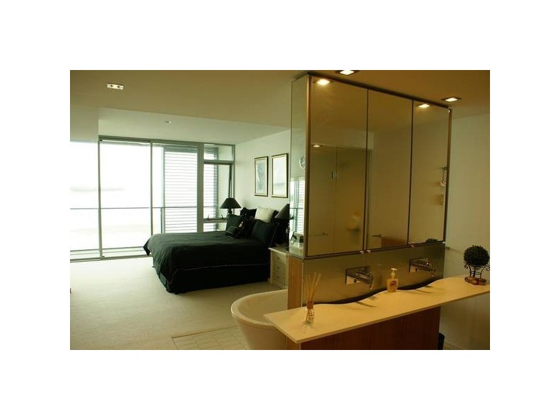 Paradise Point QLD 4216