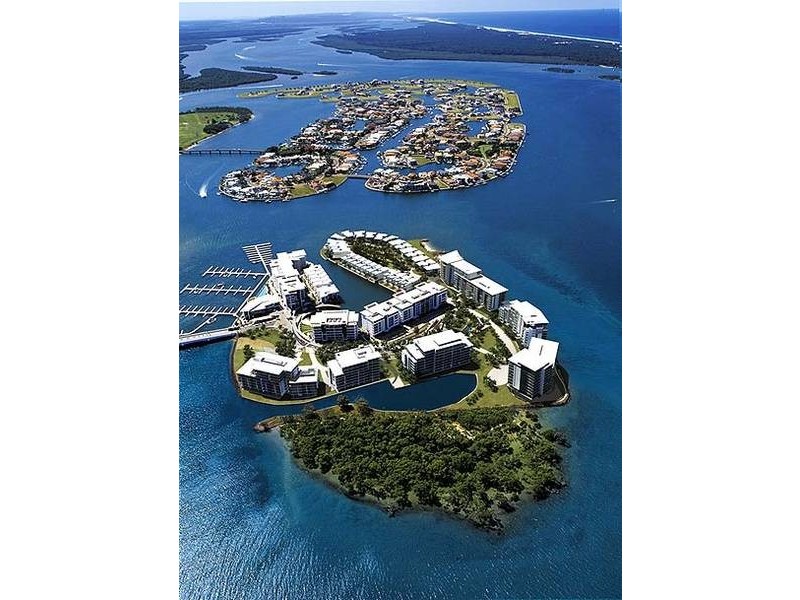 Paradise Point QLD 4216